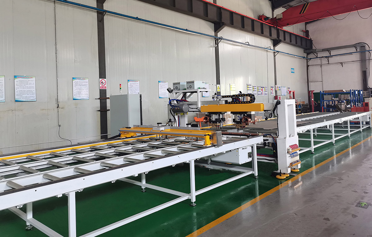 車廂瓦楞板龍門式多點焊機項目介紹